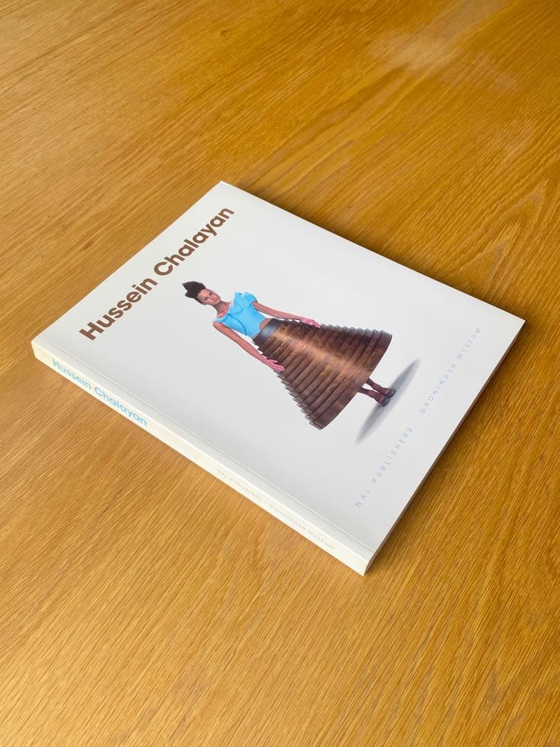 「Hussein Chalayan」作品集　フセイン・チャラヤン