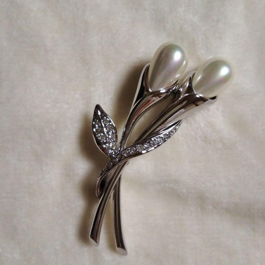 ブローチ　ヴァンドーム　カラーの花