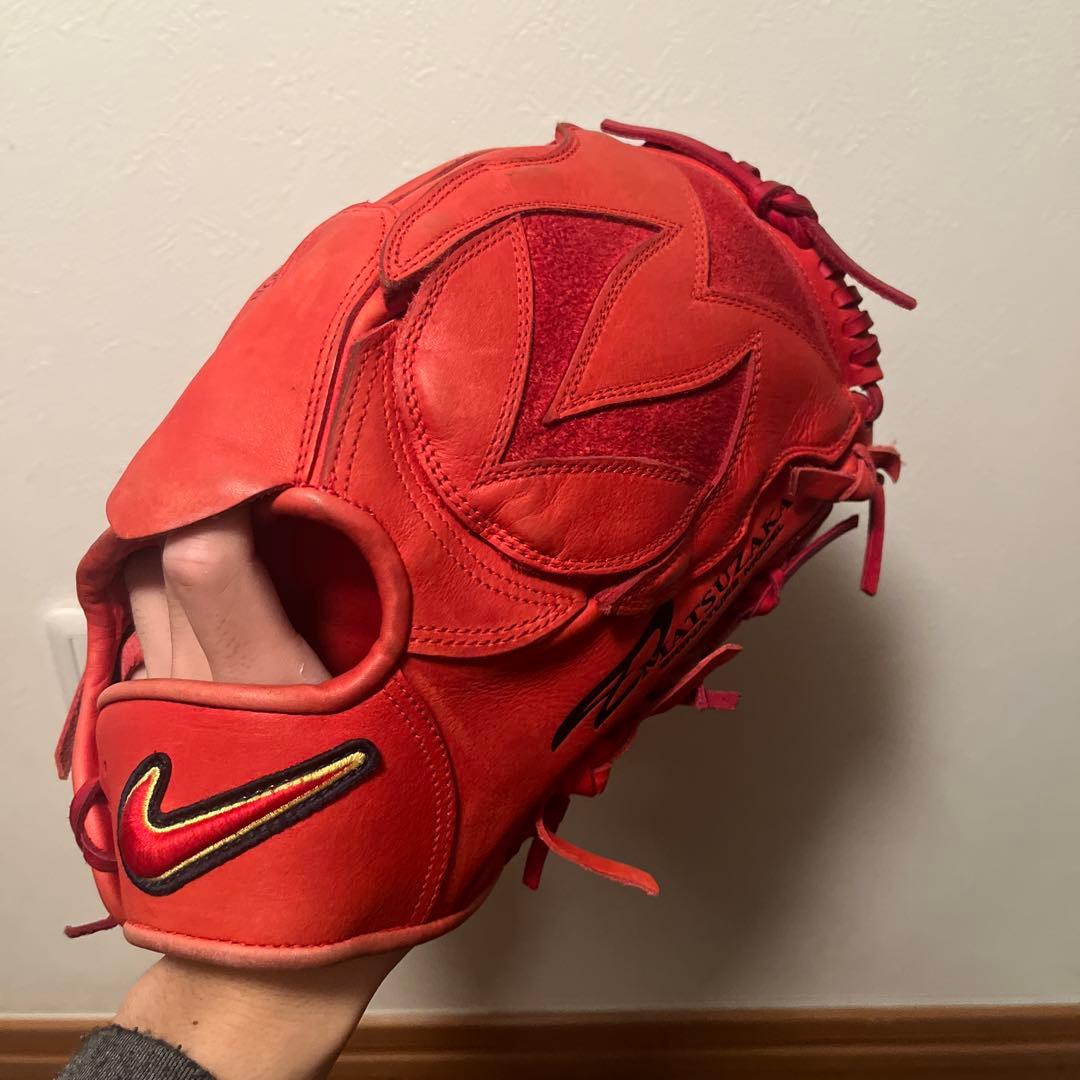 希少　ナイキ　投手用　松坂モデル