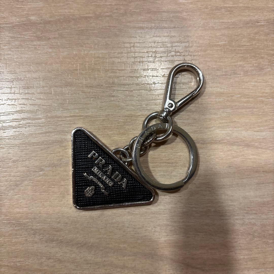 PRADA キーホルダー