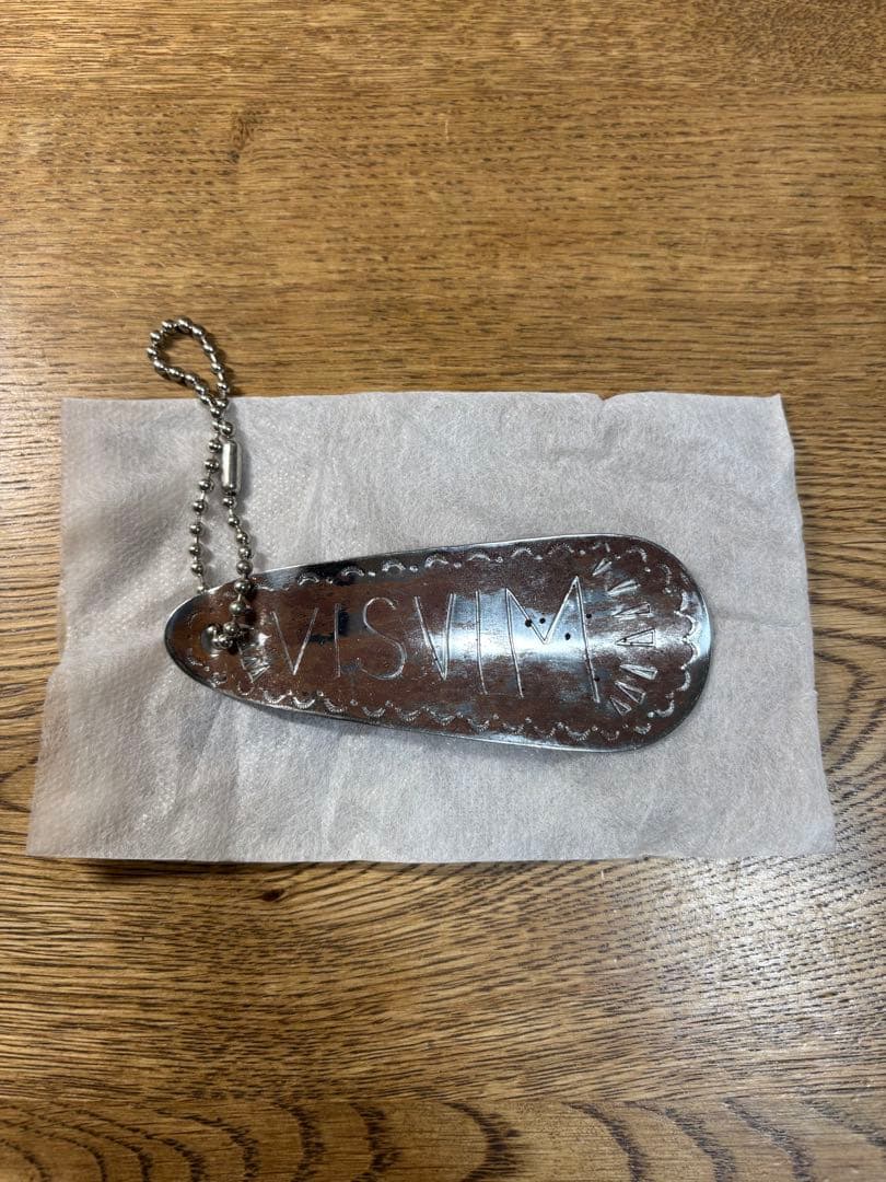 visvim ノベルティ　靴べら型キーホルダー&ハンカチ