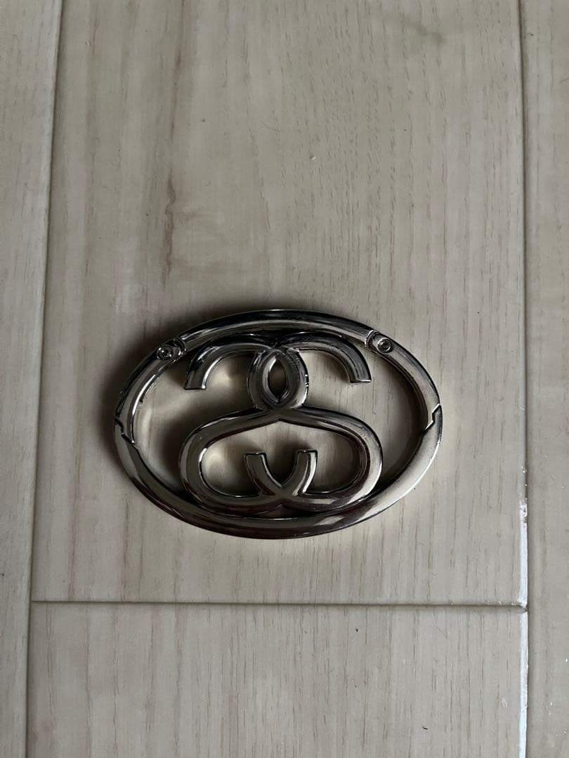 ストゥーシー stussy カラビナ