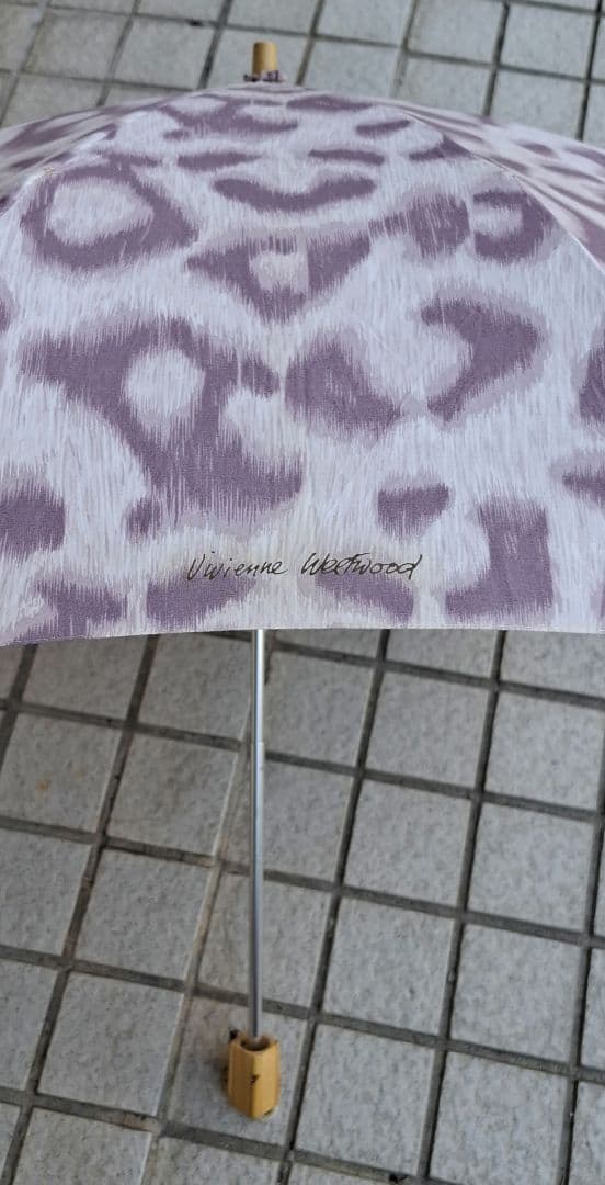 Vivienne Westwood　日傘