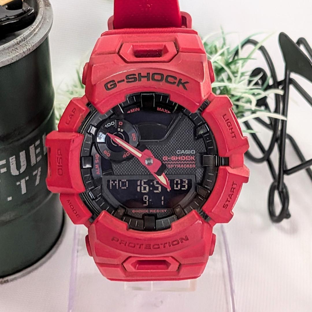 良品 CASIOカシオ メンズ腕時計レッドG-SHOCKスマホ連動 箱付き存在感
