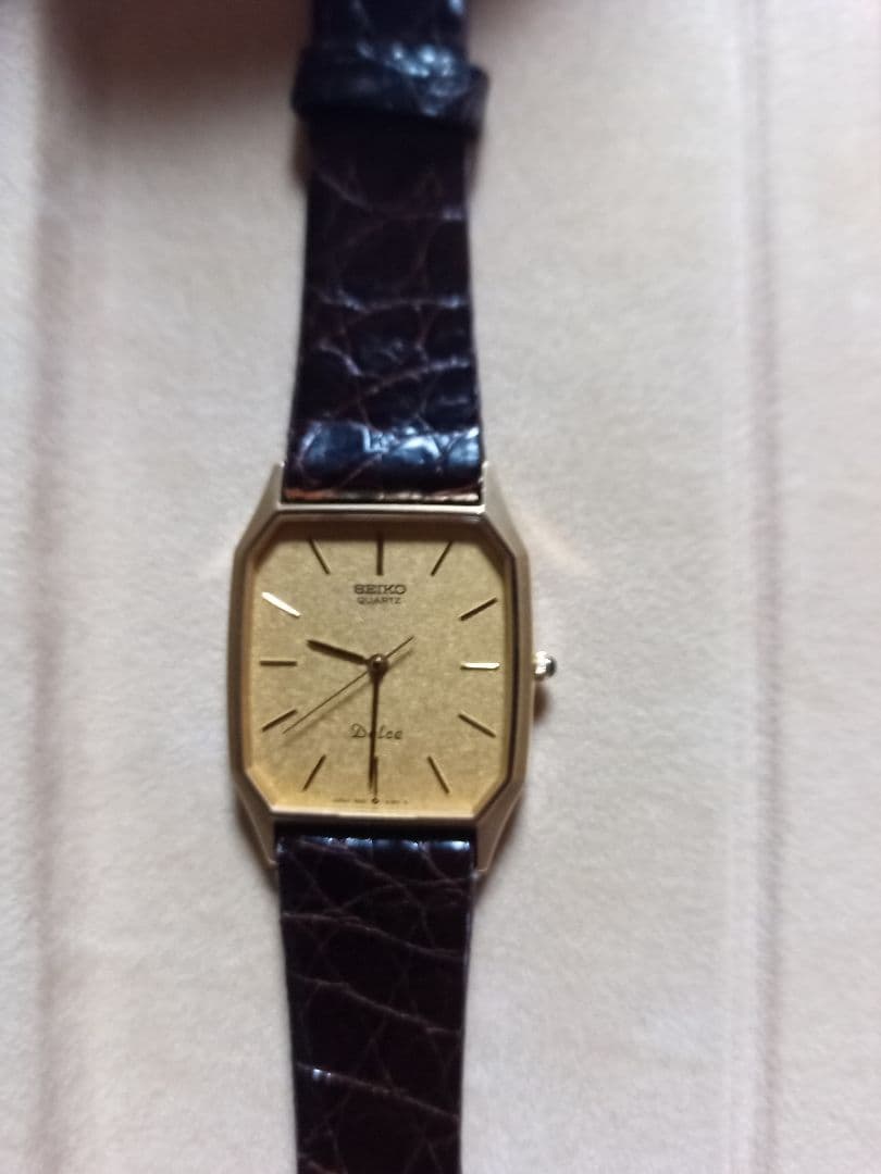 SEIKO Dolce-Exquisite ゴールド レザー