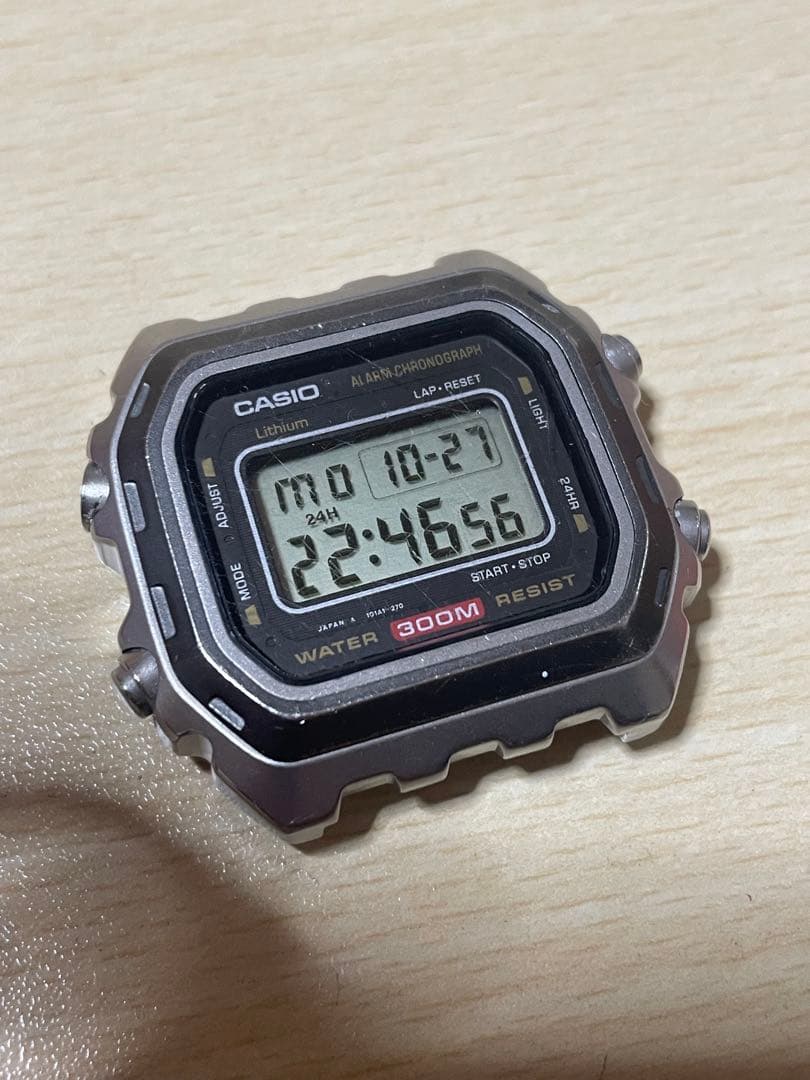 dw-3000 casio カシオ　the tank 300m防水