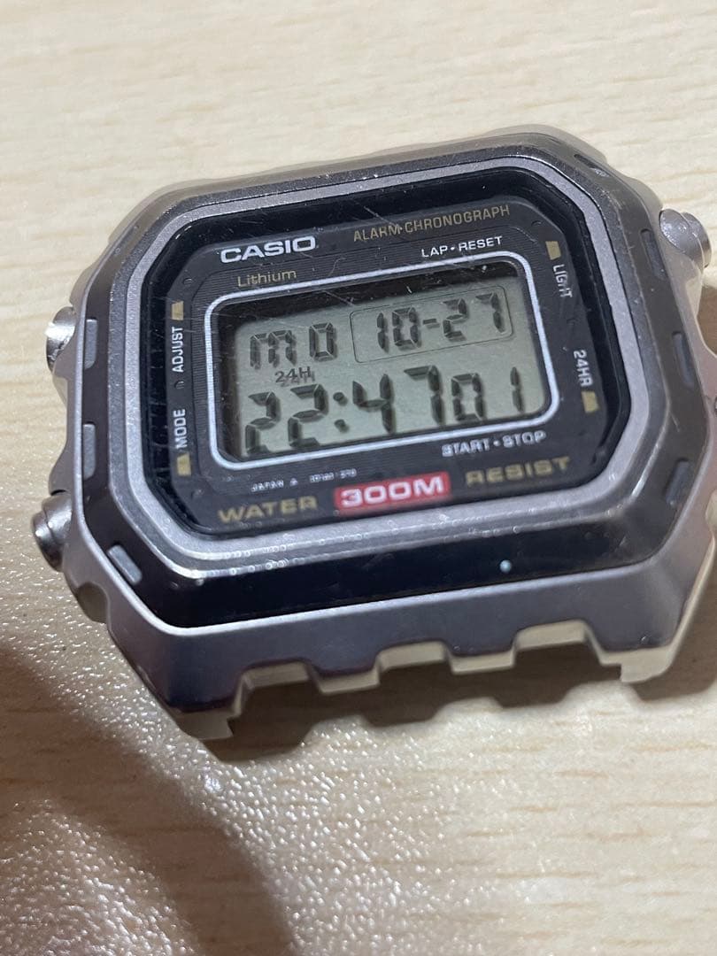 dw-3000 casio カシオ　the tank 300m防水