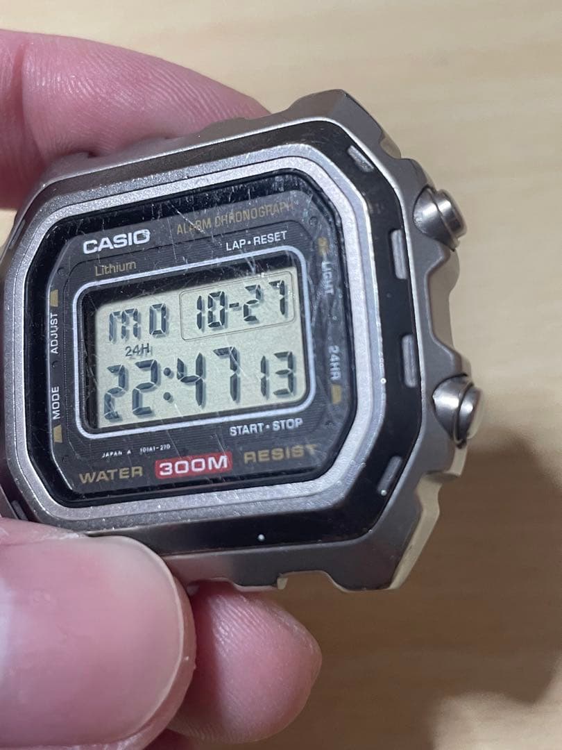 dw-3000 casio カシオ　the tank 300m防水