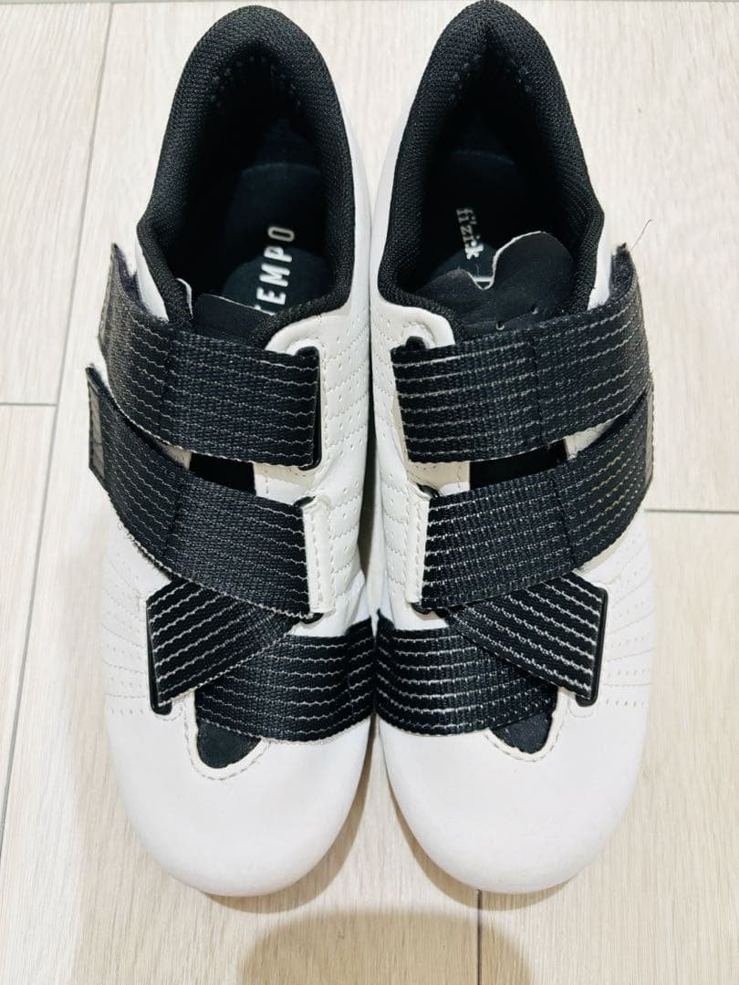 美品　フィジークTEMPO テンポ　パワーストラップ　23.0 36