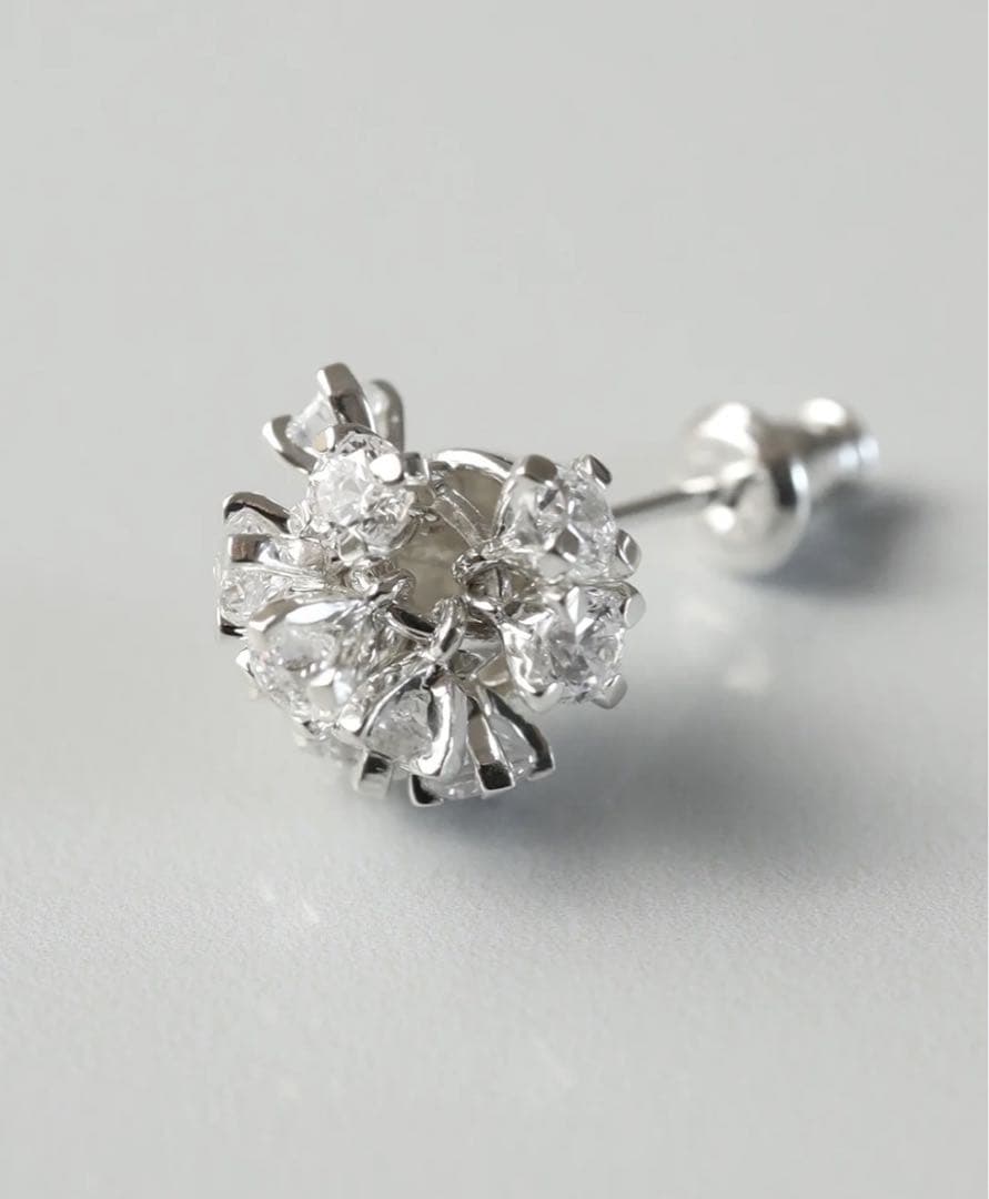 e.m. 購入、片耳ピアス