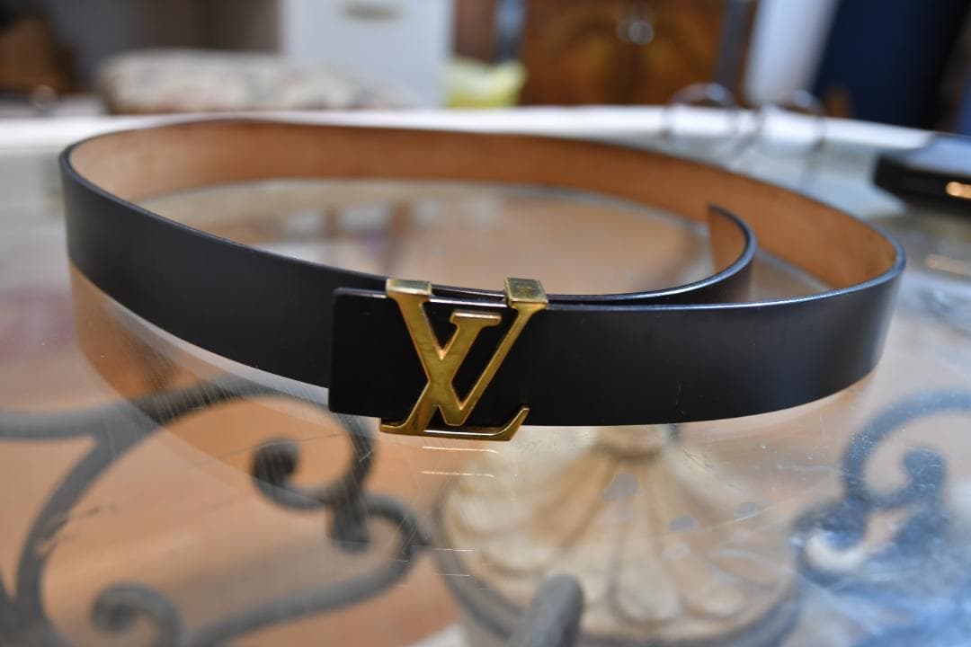 Louis Vuitton ブラックレザーベルト