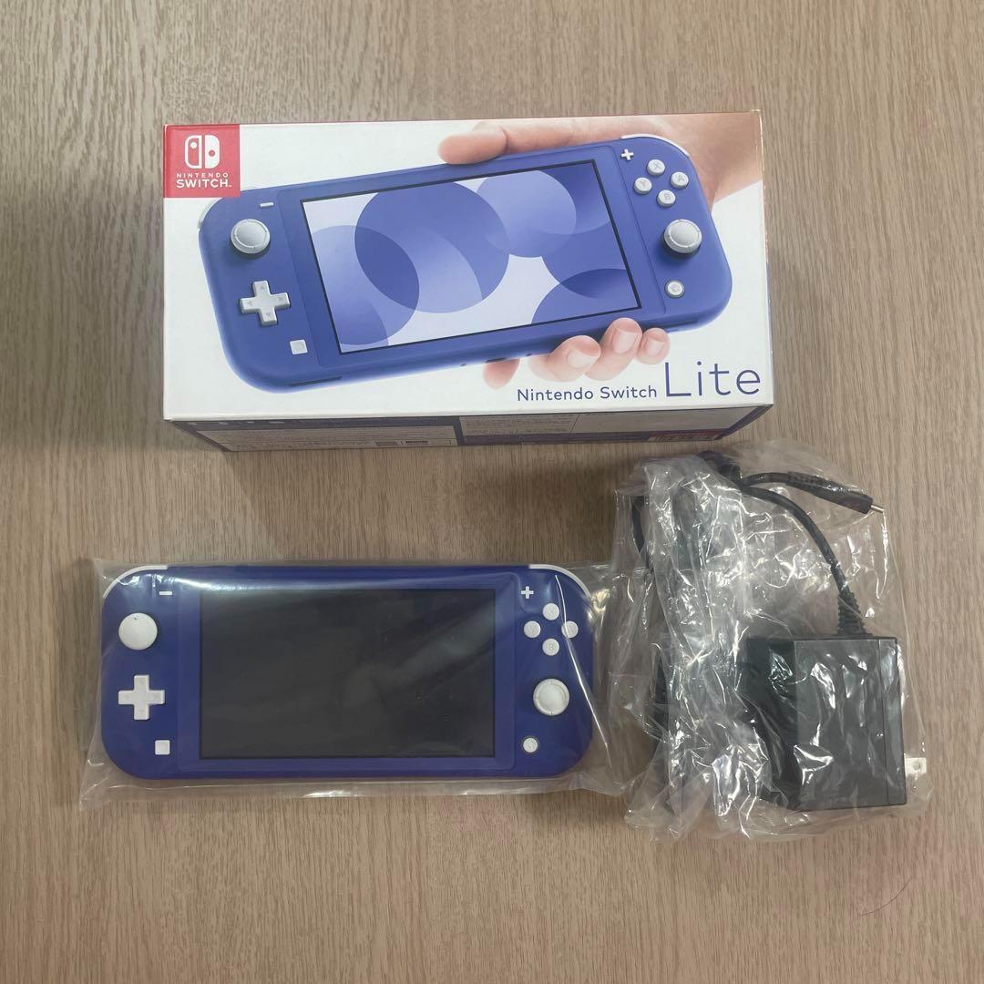 【初期化済み】美品 ニンテンドースイッチライト 青 ACアダプター付き