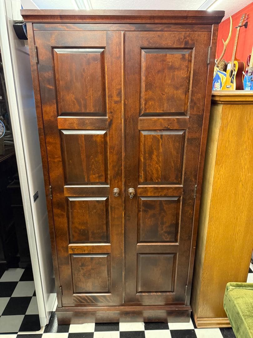 送料込み‼️ 北海道民芸家具 ワードローブ 洋服ダンス 樺材 キャビネット