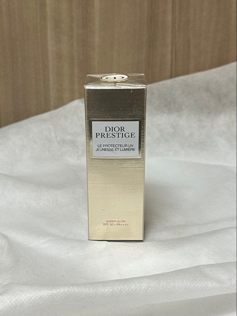 ディオール プレステージ ホワイト 日焼け止め・化粧下地