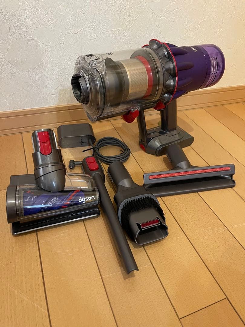 Dyson ダイソン V12 SV18 ツールアタッチメント付き 清掃済み!
