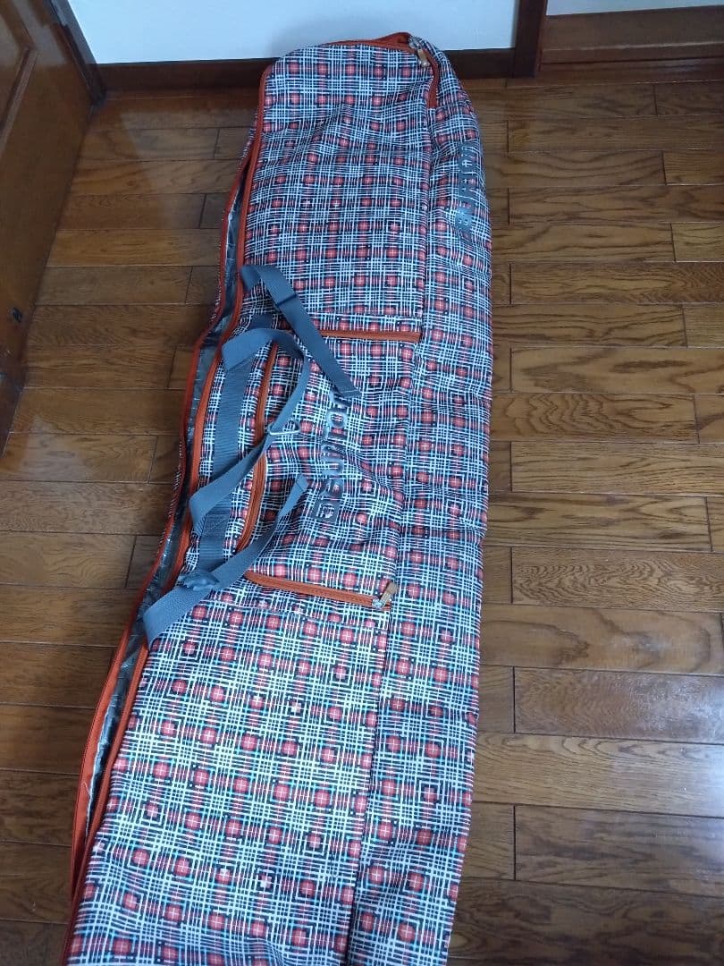 Burton キャリー付きスノーボードケース 166cm チェック柄