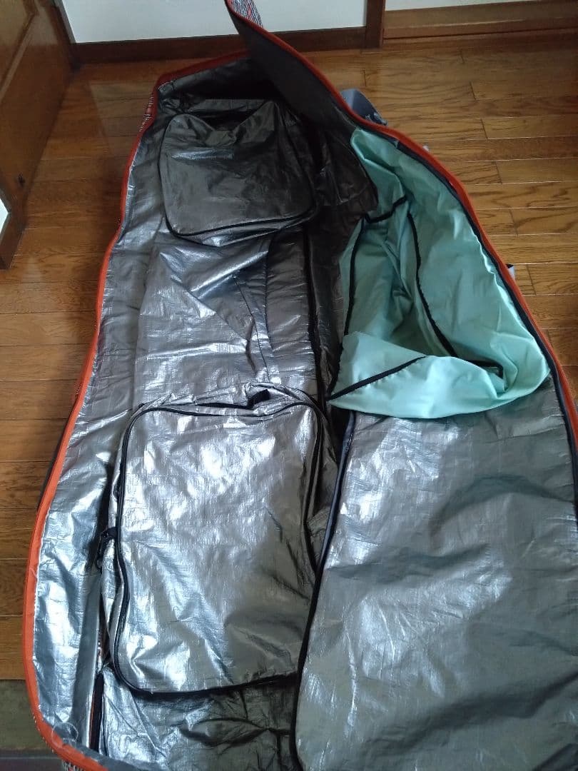 Burton キャリー付きスノーボードケース 166cm チェック柄