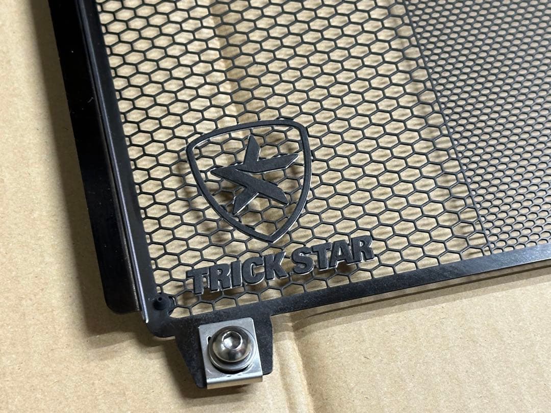 ZX4RR / ZX4R トリックスター ラジエーターガード ブラックメッキ