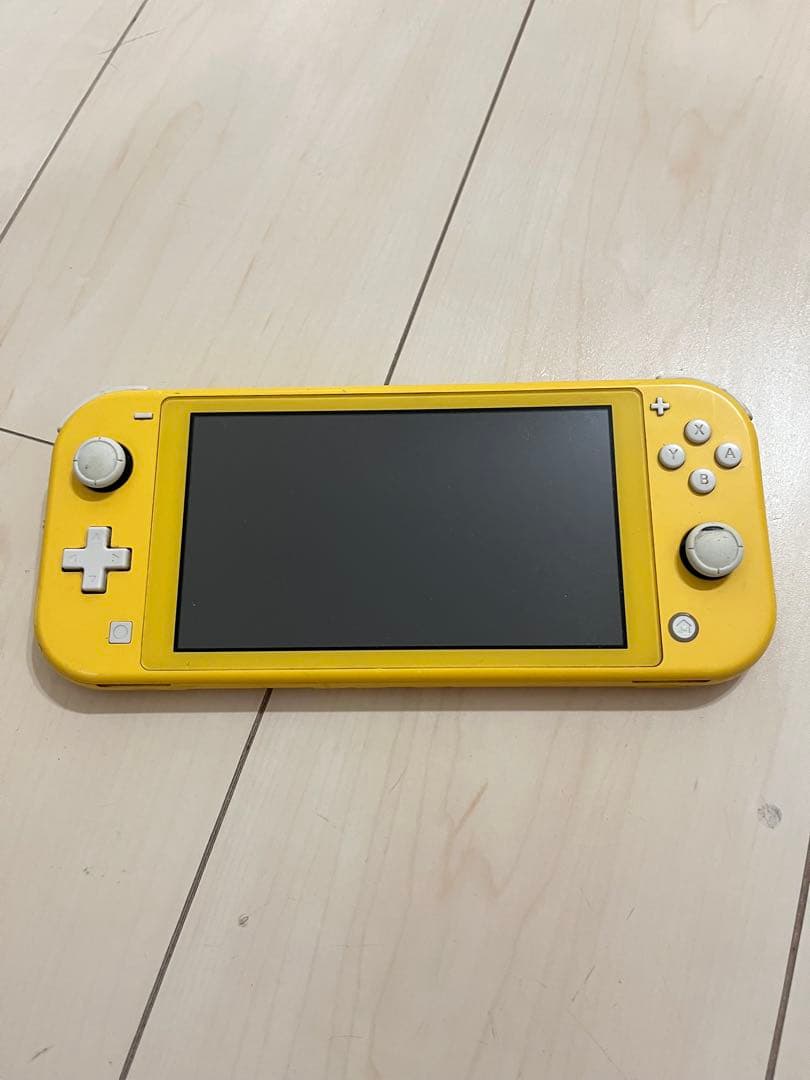 Nintendo Switch Lite イエロー　ジャンク