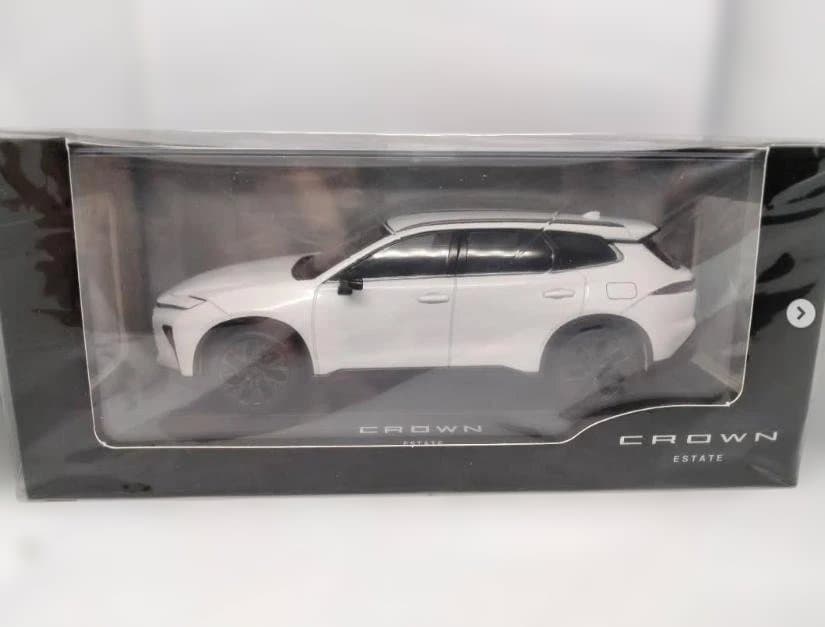 トヨタ　クラウンエステート　カラーサンプル　1/30　ミニカー　色見本　非売品