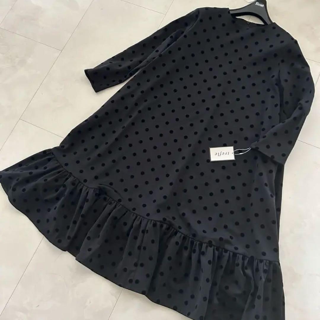 TREFLE +1トレフルプラスワン　新品未使用品 ドットワンピース ロング丈