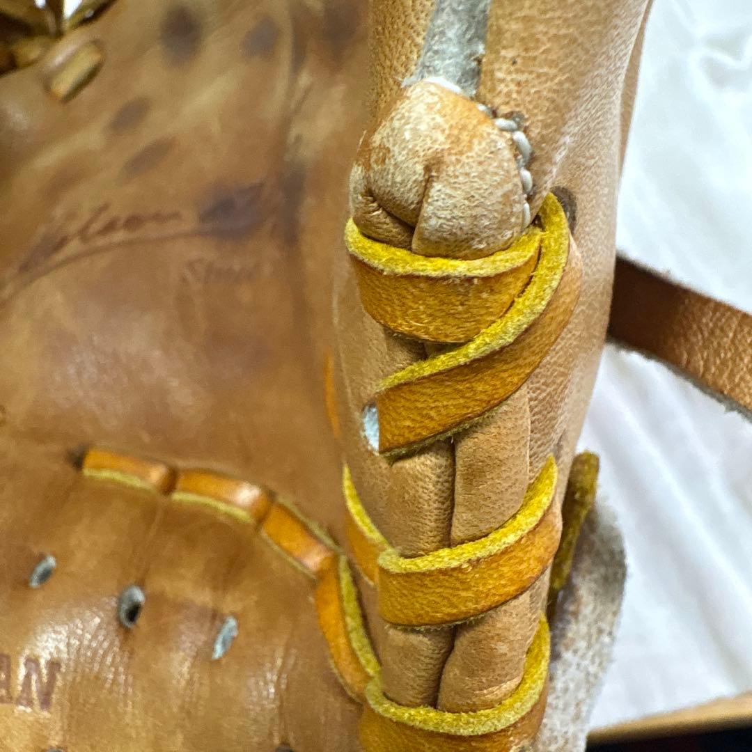 Wilson 硬式グローブ　オールラウンド（屋外使用なし）