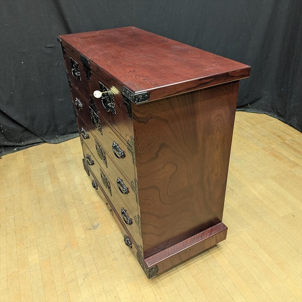 飛鳥工芸家具　欅　ケヤキ　欅箪笥　車箪笥　整理箪笥　箪笥　タンス　蟻組　民藝