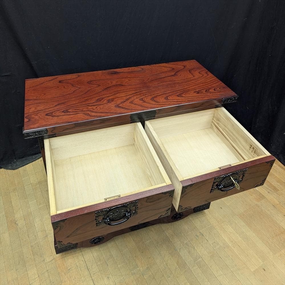 飛鳥工芸家具　欅　ケヤキ　欅箪笥　車箪笥　整理箪笥　箪笥　タンス　蟻組　民藝