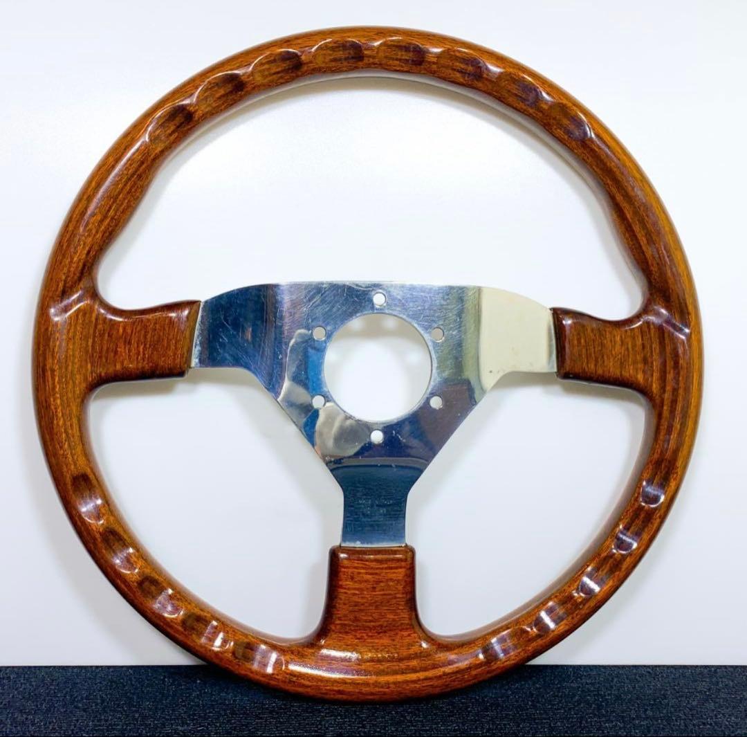 momo ヴェローチェ ウッドステアリング 35パイ ホーンボタン付き