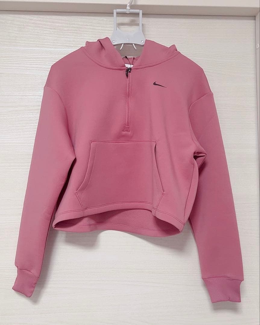 NIKE 1/2ジップ トレーニングパーカー&ミッドライズ プリントレギンス2点