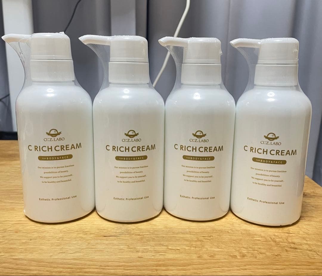 [新品未開封]シーズラボ　C リッチクリーム (顔・体兼用クリーム) ４本