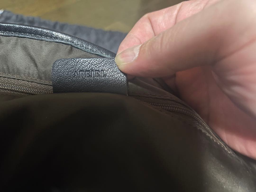 BVLGARI ブラックレザー ハンドバッグ