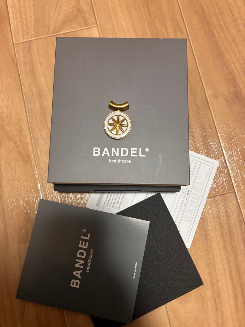 BANDL healthcare 磁気ネックレス
