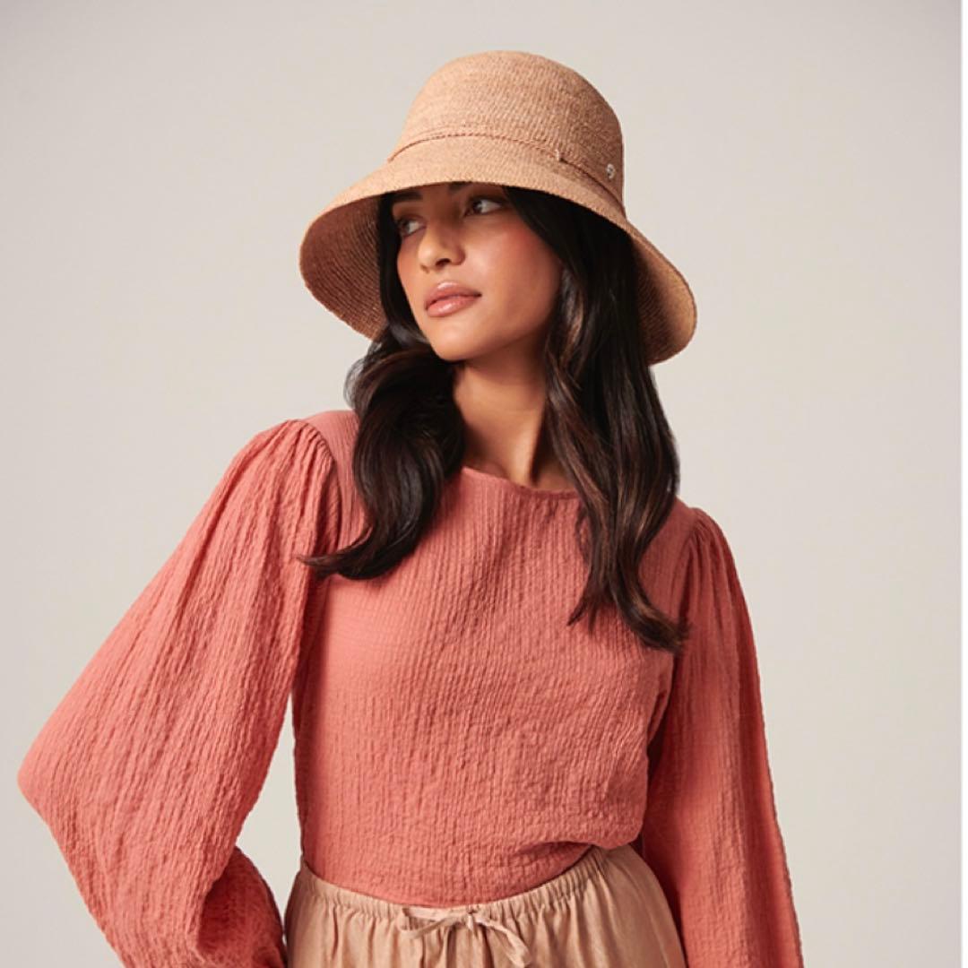 【美品】ヘレンカミンスキー プロヴァンス　ラフィアハット 麦わら帽子 ベージュ