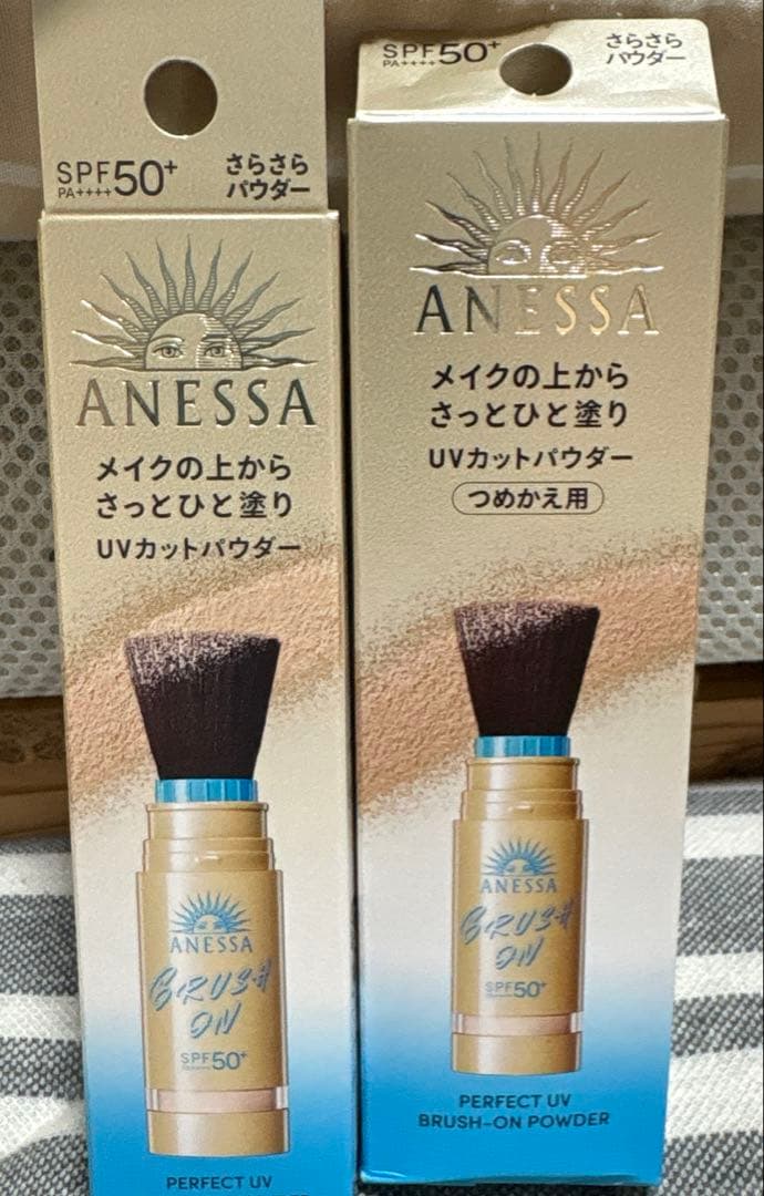 アネッサ　パーフェクトUV ブラッシュオンパウダー　本&レフィル セット