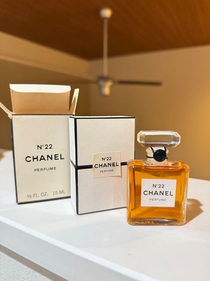 【未使用レア】CHANEL N°22 香水 15ml