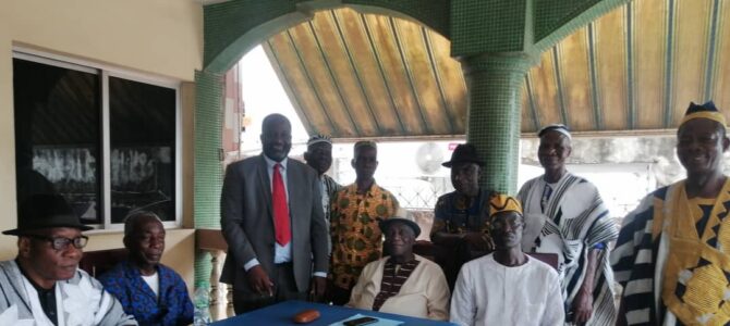 Rencontre avec des chefs centraux Yacouba /abidjan et du Roi des Yacouba en vue de l’organisation du festival culturel des alliés le 1er avril 2023 place figayo